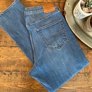 Lucky Brand Jeans 38x32